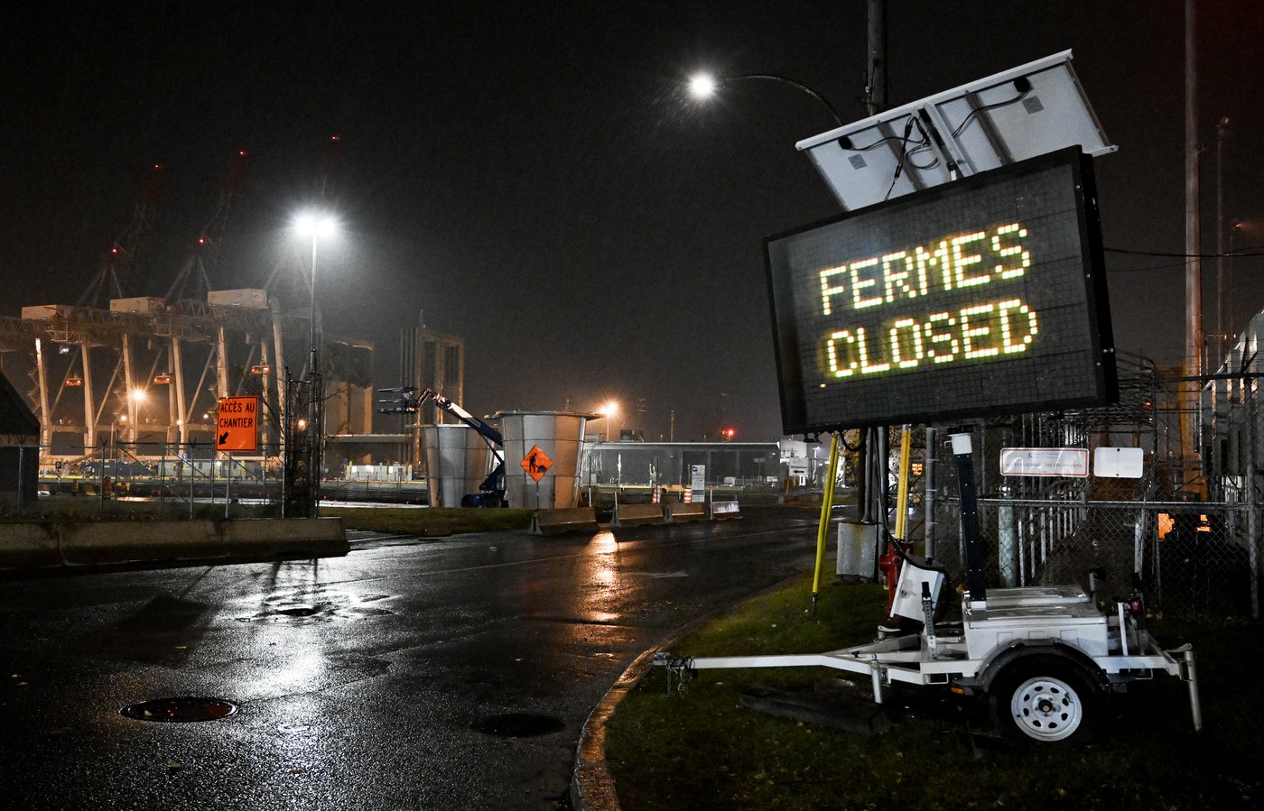 In the news today: Montreal dockworkers reject latest offer | iNFOnews.ca