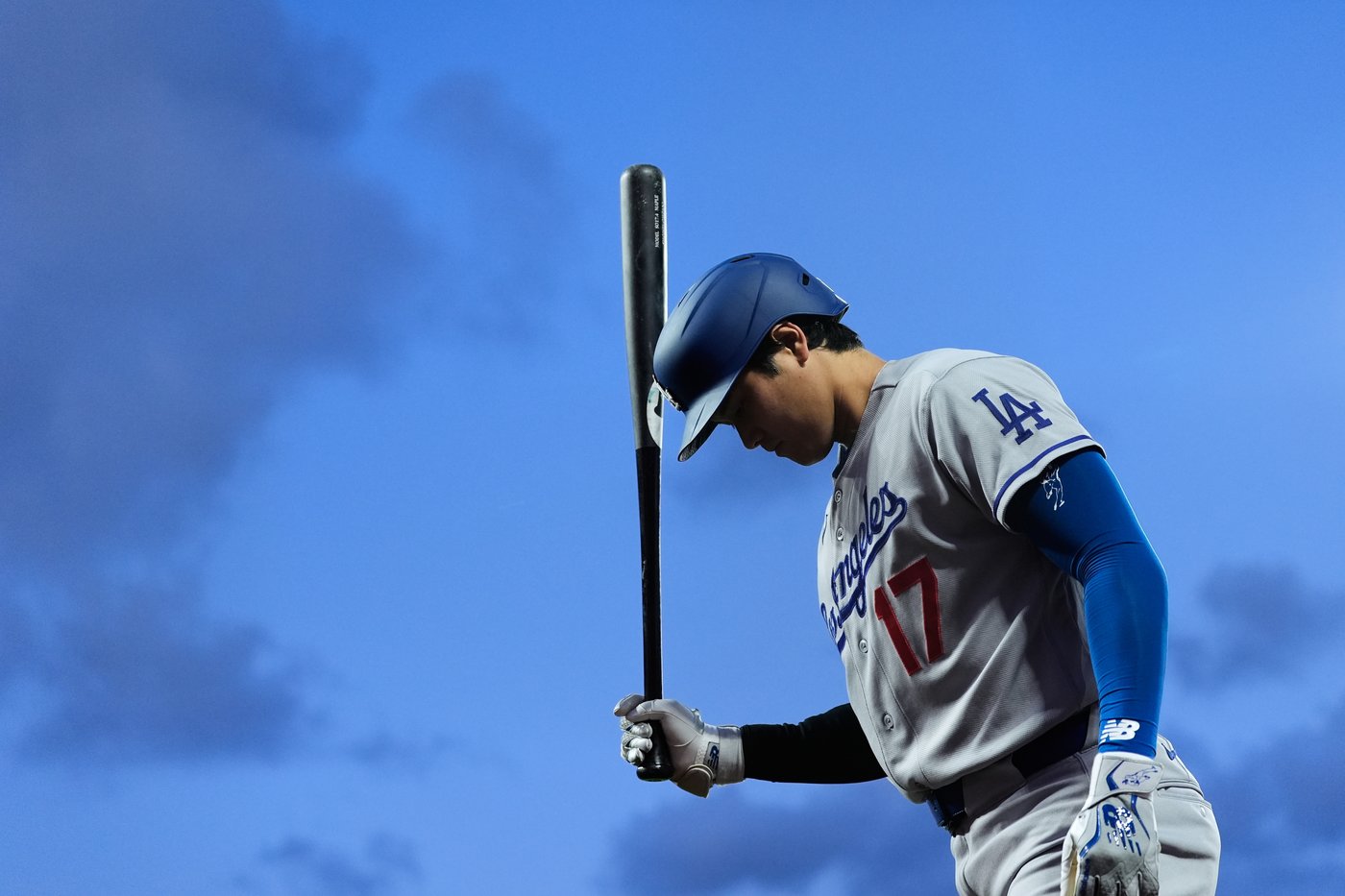 Giants jump on reigning World Series MVP Yamamoto early, beat Dodgers 3-1 | iNFOnews.ca