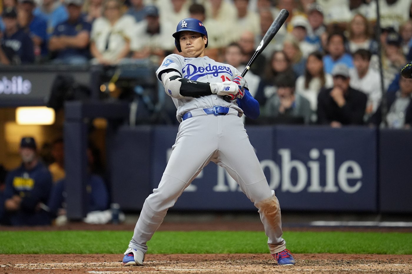 Dodgers shut down by Brewers in NLCS opener as lineup struggles again | iNFOnews.ca