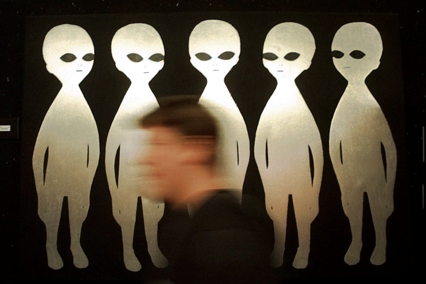 New UFO files describe spinning discs, glowing orbs and one object shaped like a potato | iNFOnews.ca