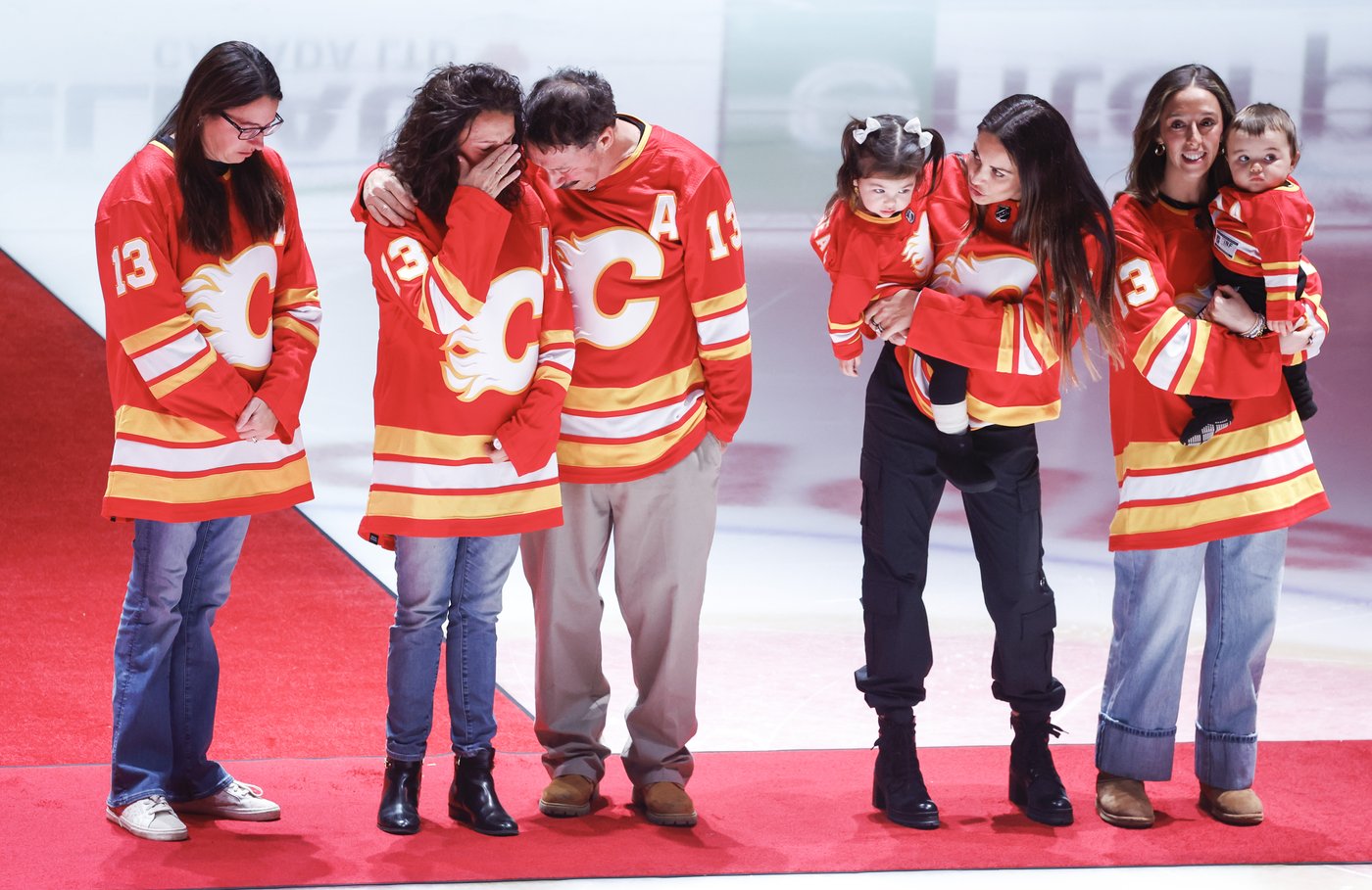 Flames re-establish winning ways at home in an emotional Gaudreau tribute game | iNFOnews.ca Flames re-establish winning ways at home in an emotional Gaudreau tribute game | iNFOnews.ca