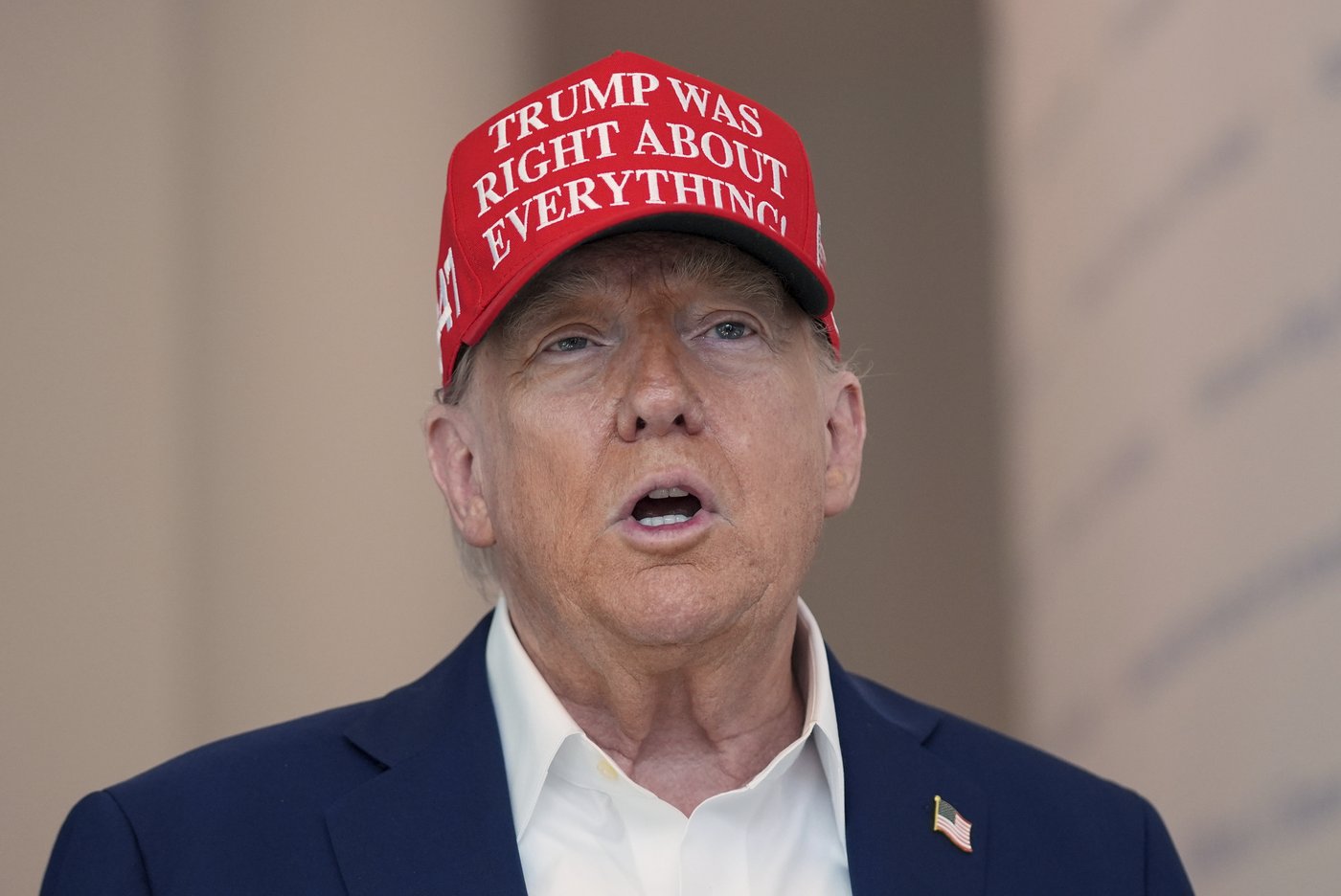 Trump visits a DC gift shop and the Kennedy Center during military crackdown | iNFOnews.ca Trump visits a DC gift shop and the Kennedy Center during military crackdown | iNFOnews.ca