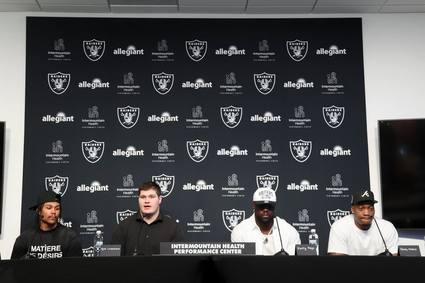 Raiders introduce new players after Baltimore backs out of the Maxx Crosby trade | iNFOnews.ca