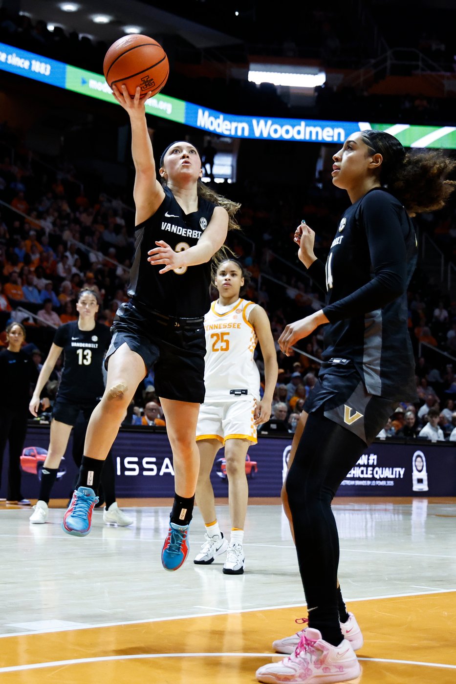 Mikayla Blakes' 34 points lead No. 5 Vanderbilt past Tennessee 87-77 | iNFOnews.ca