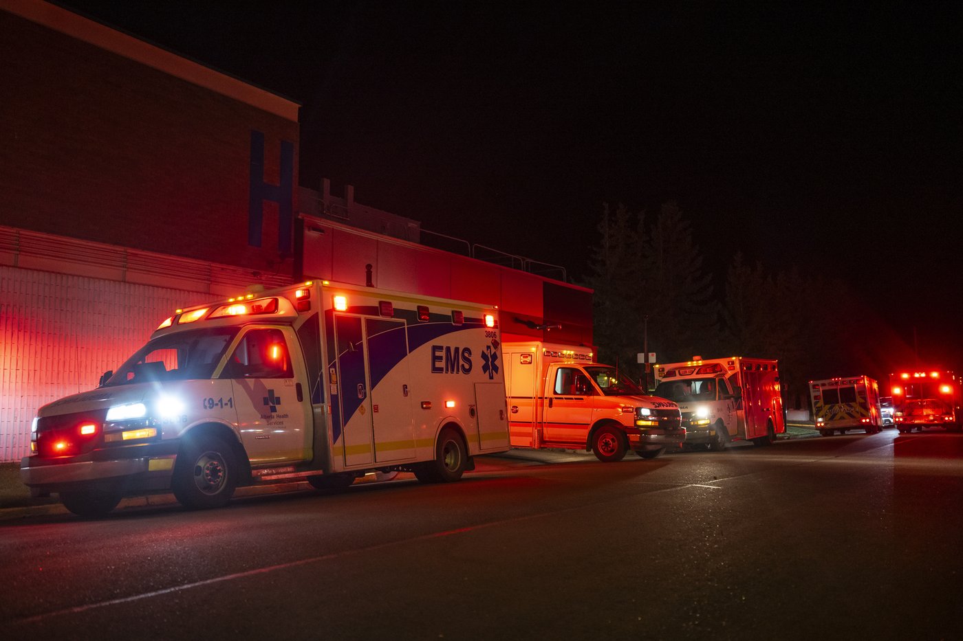 Deaths, injuries as fire hits Alberta military base: McGuinty | iNFOnews.ca Deaths, injuries as fire hits Alberta military base: McGuinty | iNFOnews.ca