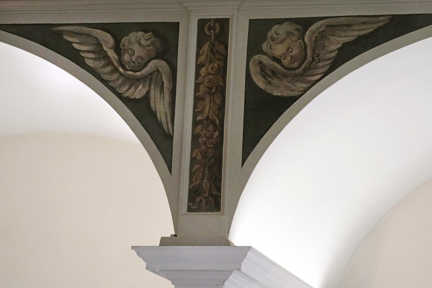 Centuries-old angels uncovered at Boston church made famous by Paul Revere | iNFOnews.ca