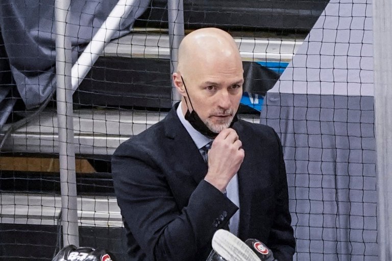 Minnesota names Brett Larson its men's hockey coach, turning again to St. Cloud State for the hire | iNFOnews.ca