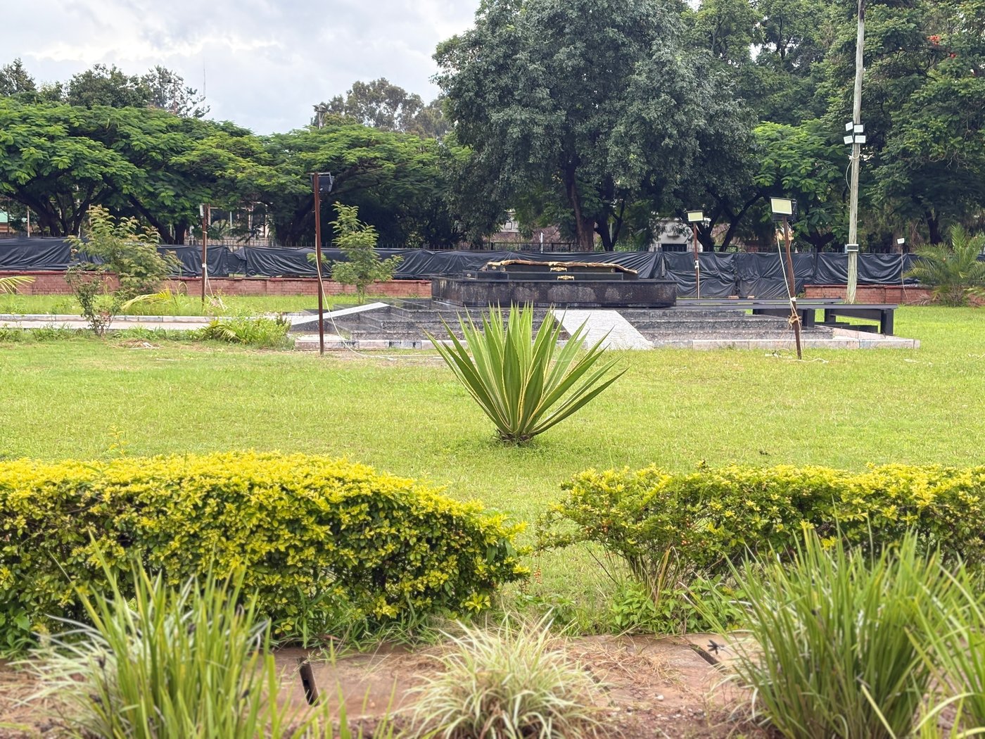 A macabre dispute has kept the body of Zambia's former president unburied for months | iNFOnews.ca