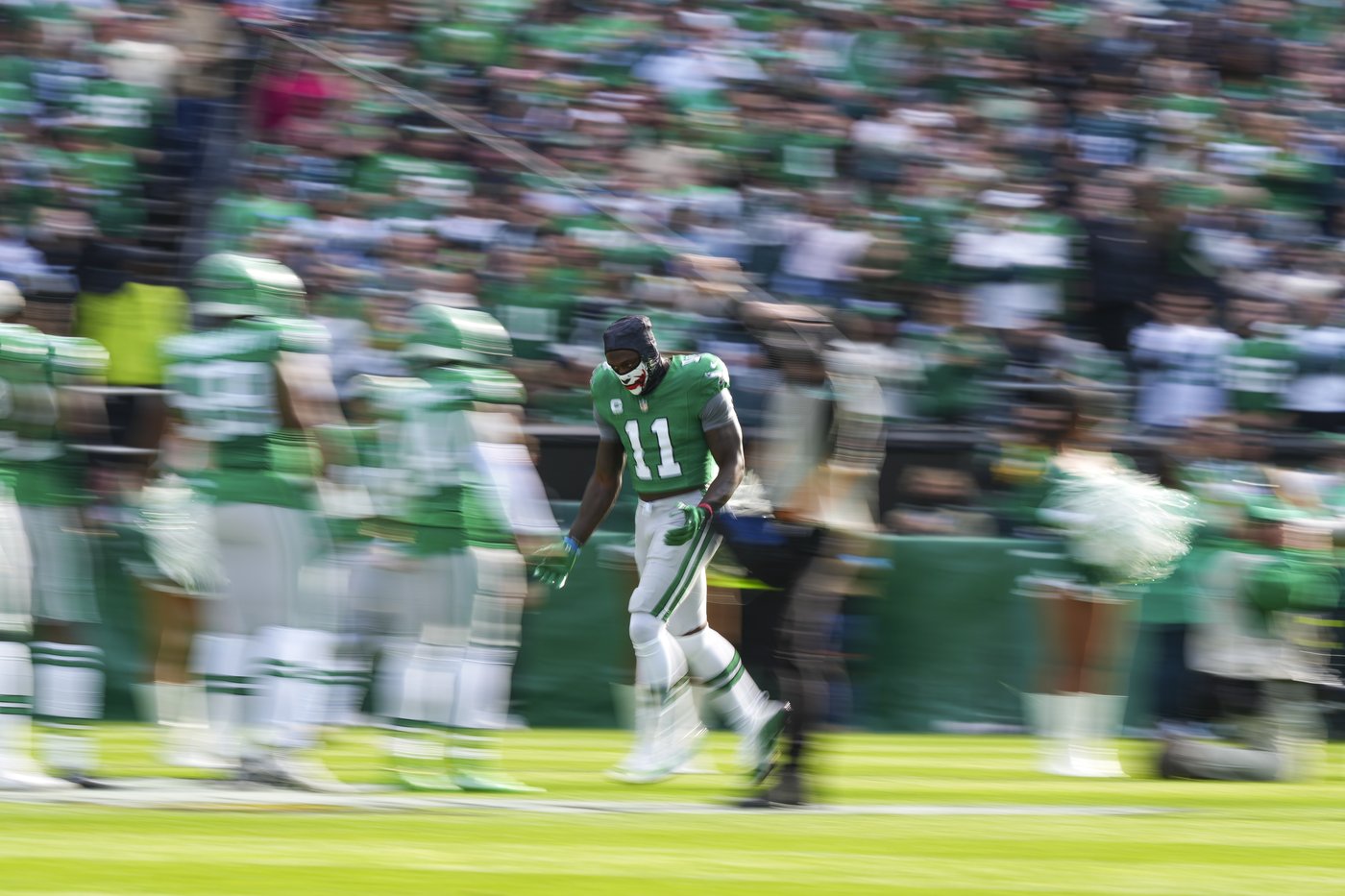 Eagles QB Tanner McKee gets 1st career TD football back with a little help from fans in the stands | iNFOnews.ca Eagles QB Tanner McKee gets 1st career TD football back with a little help from fans in the stands | iNFOnews.ca