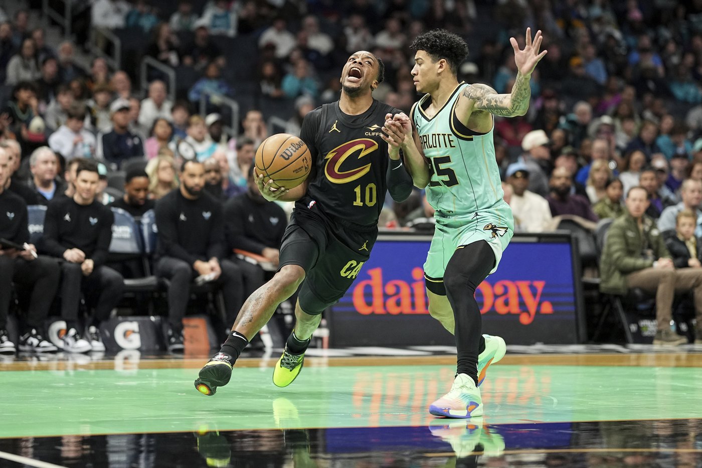 Mobley scores career-high 41 points as Cavaliers beat Hornets 116-102 | iNFOnews.ca
