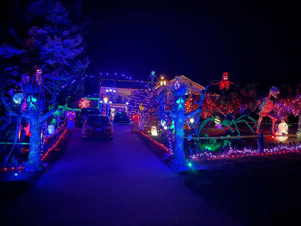 iN PHOTOS: Elaborate Halloween displays pop up in Kamloops, Okanagan | iNFOnews.ca iN PHOTOS: Elaborate Halloween displays pop up in Kamloops, Okanagan | iNFOnews.ca