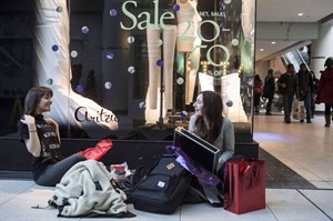 Average household spending rose 2.0 per cent in 2012: Statistics Canada | iNFOnews.ca CP27001522
