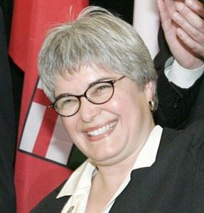 Ousted Manitoba cabinet minister says premier hanging her out to dry | iNFOnews.ca Ousted Manitoba cabinet minister says premier hanging her out to dry | iNFOnews.ca