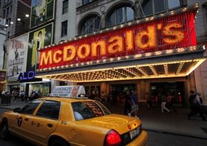 McDonald's sales decline as chain looks to adapt to changing tastes | iNFOnews.ca CP27530076