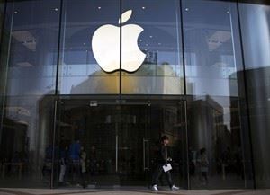 Federal judge at civil trial in NYC: Apple conspired with publishers to raise e-book prices | iNFOnews.ca CP24157545