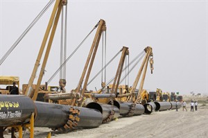 N.W.T. industry minister touts 'made in the North' oil pipeline alternative | iNFOnews.ca CP23321050