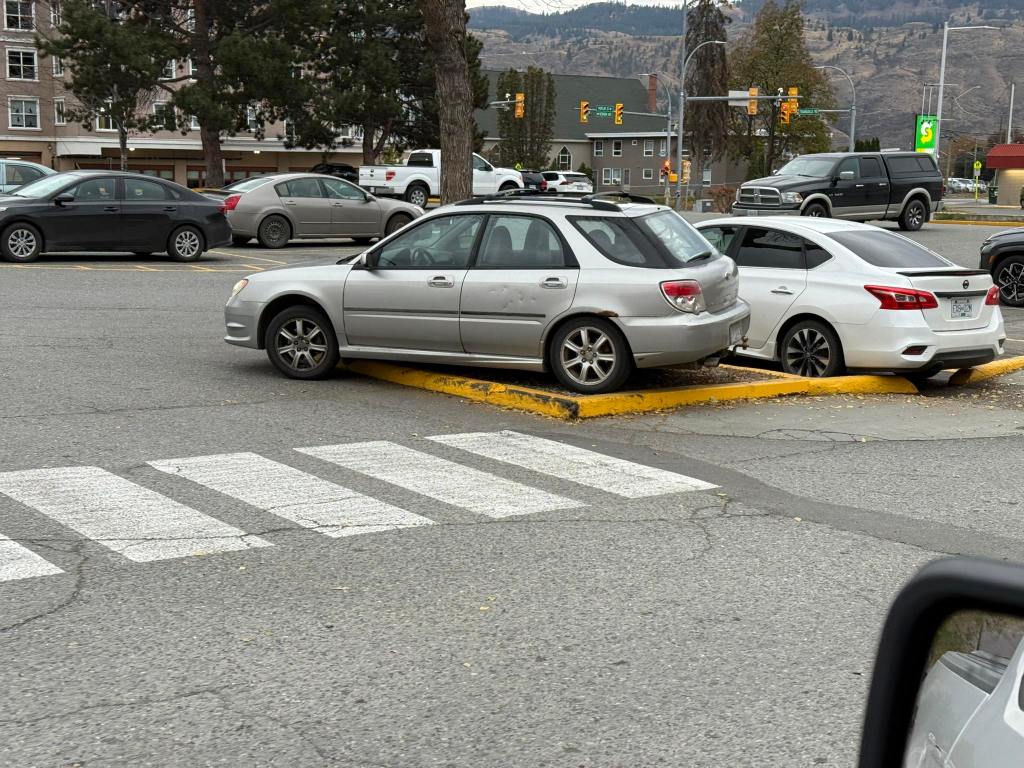 iN PHOTOS: Drivers having bad days in Okanagan, Kamloops | iNwheels iN PHOTOS: Drivers having bad days in Okanagan, Kamloops | iNwheels