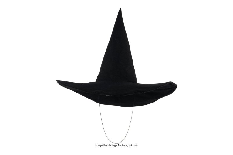 Black hat worn by the Wicked Witch of the West in 'The Wizard of Oz' is going up for auction | iNFOnews.ca