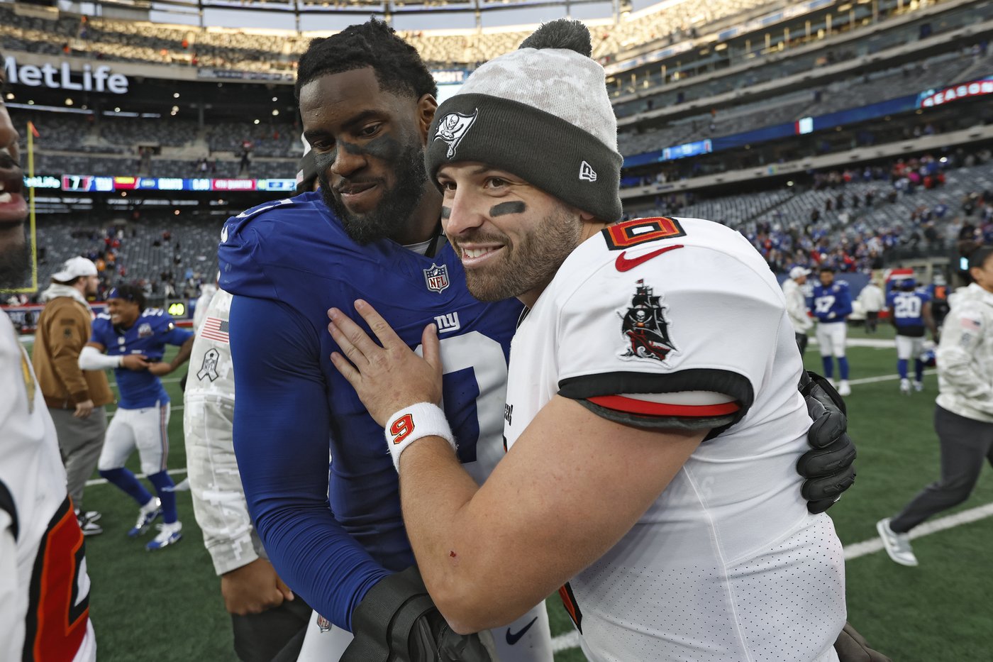 Baker Mayfield mocks Tommy DeVito's celebration as the Bucs embarrass the Giants 30-7 | iNFOnews.ca
