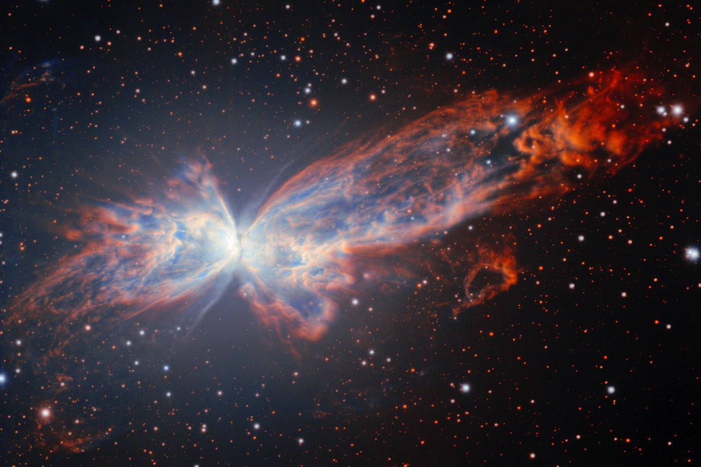 Telescope in Chile captures stunning new picture of a cosmic butterfly | iNFOnews.ca