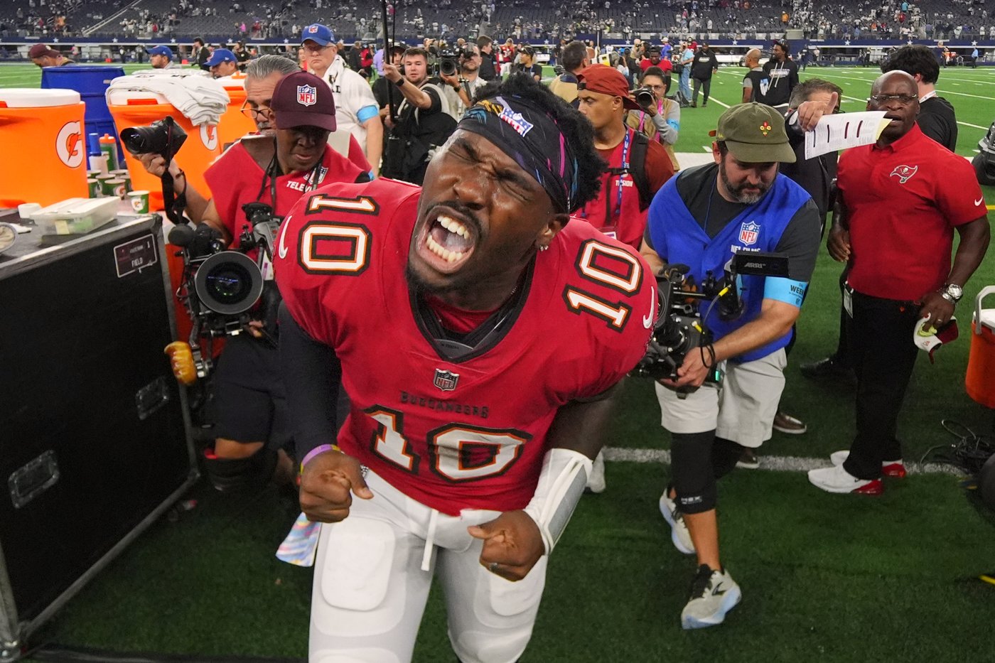 Buccaneers rookie Jalon Daniels played like a quarterback who should've been drafted | iNFOnews.ca