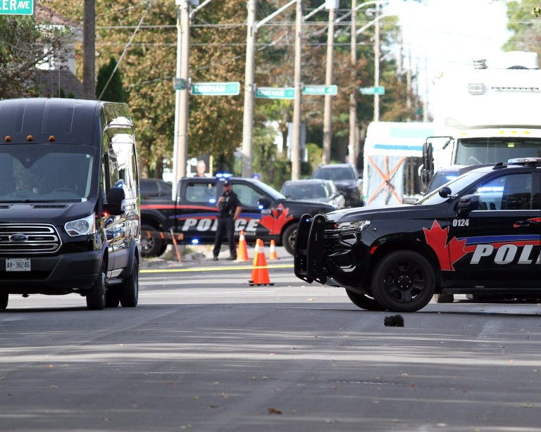 Police officer, man shot in exchange of gunfire near Belleville, Ont., synagogue: SIU | iNFOnews.ca