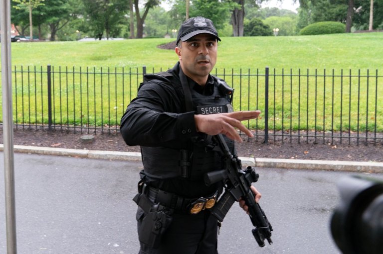 Photos of a shooting near the White House in Washington | iNFOnews.ca