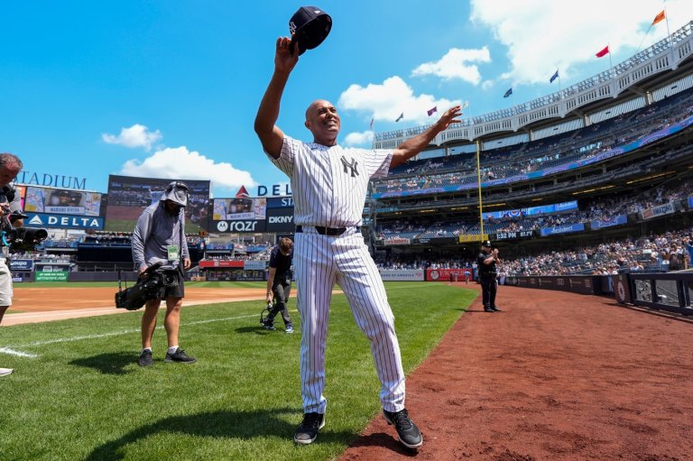 Mariano Rivera returns to Yankees Old-Timer's Day after tearing Achilles tendon last year | iNFOnews.ca