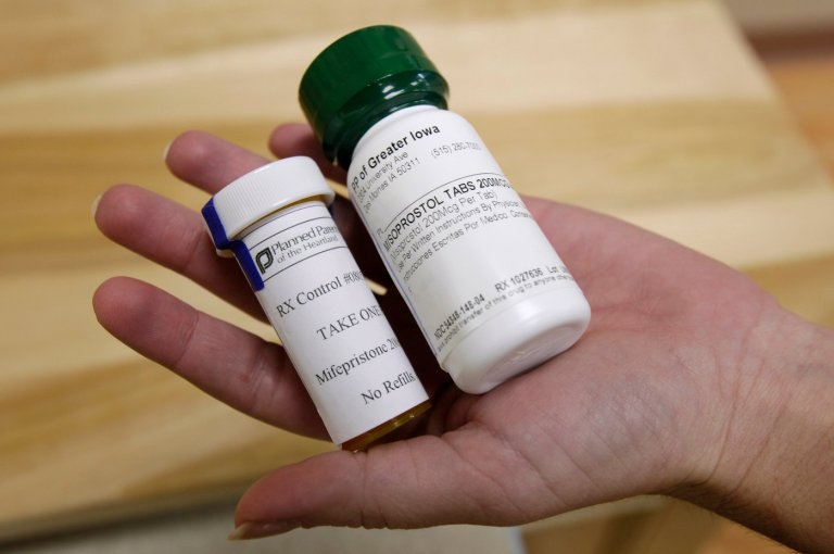 Pills are keeping abortion accessible even where it's banned. A court is considering restrictions | iNFOnews.ca