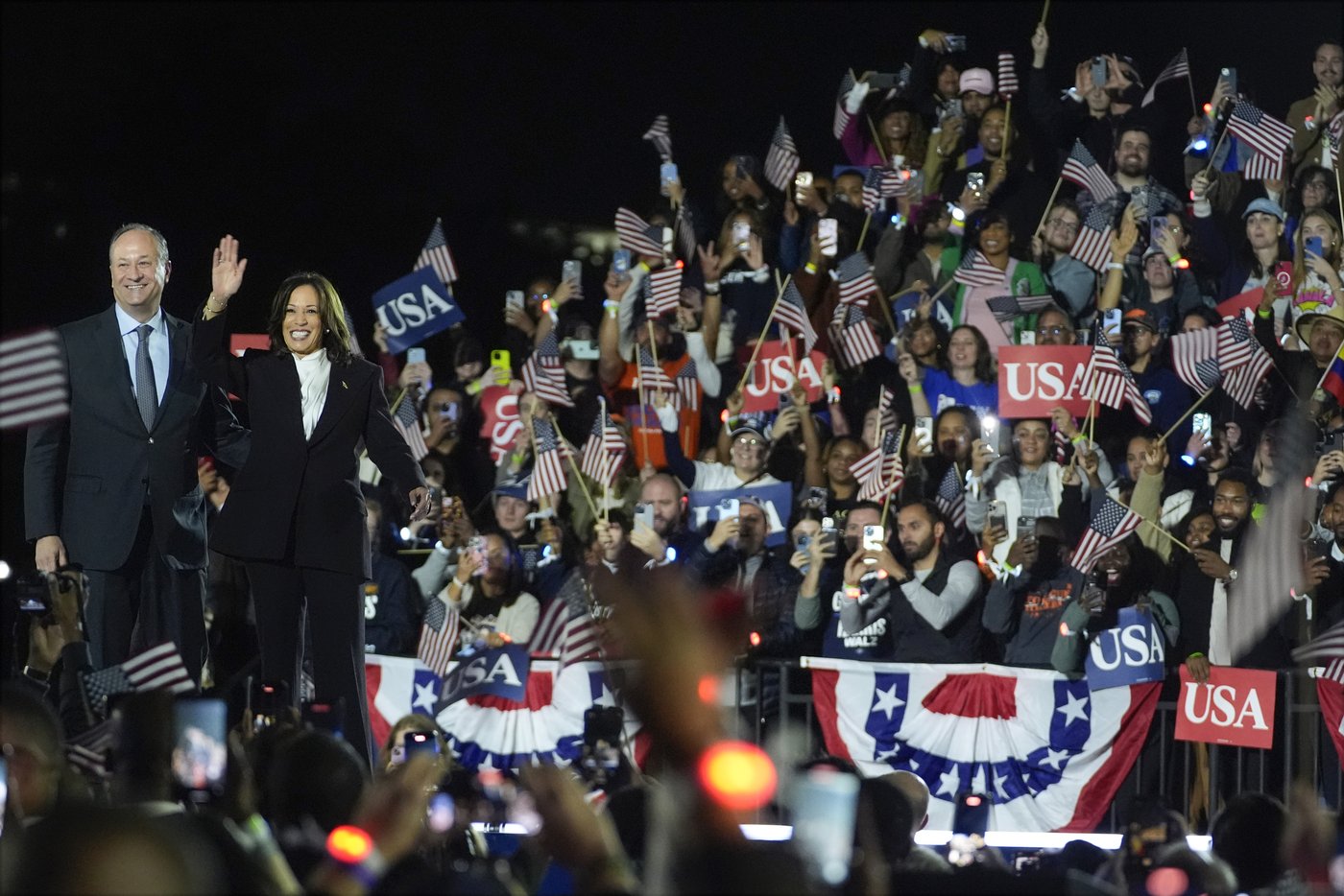 PHOTO COLLECTION: Election 2024 Campaign for President, October 29 | iNFOnews.ca
