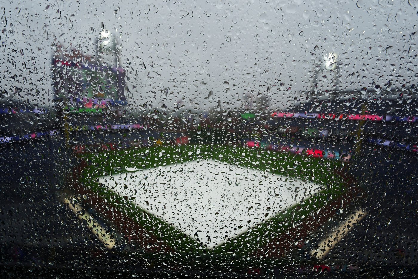 Zack Wheeler pitches Phillies to 3-0 victory that stops 7-game win streak for Guardians | iNFOnews.ca