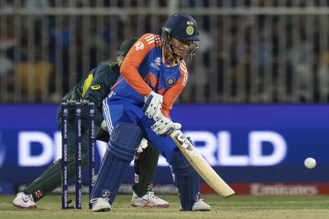 Australia takes 4 India wickets in last over to reach knockout stage at Women’s T20 World Cup | iNFOnews.ca Australia takes 4 India wickets in last over to reach knockout stage at Women’s T20 World Cup | iNFOnews.ca