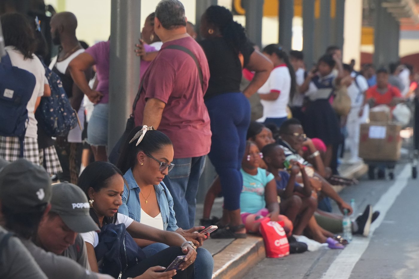 A magnitude 7.7 earthquake shakes Panama, prompting evacuations | iNFOnews.ca A magnitude 7.7 earthquake shakes Panama, prompting evacuations | iNFOnews.ca
