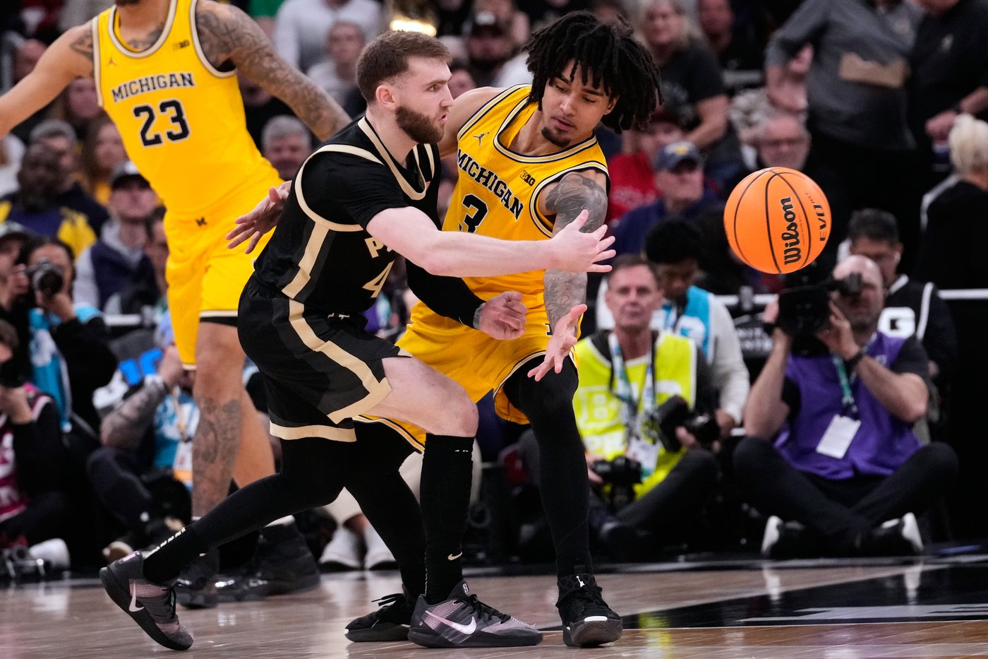 Purdue's Braden Smith moves within 1 assist of Bobby Hurley's NCAA career record | iNFOnews.ca Purdue's Braden Smith moves within 1 assist of Bobby Hurley's NCAA career record | iNFOnews.ca