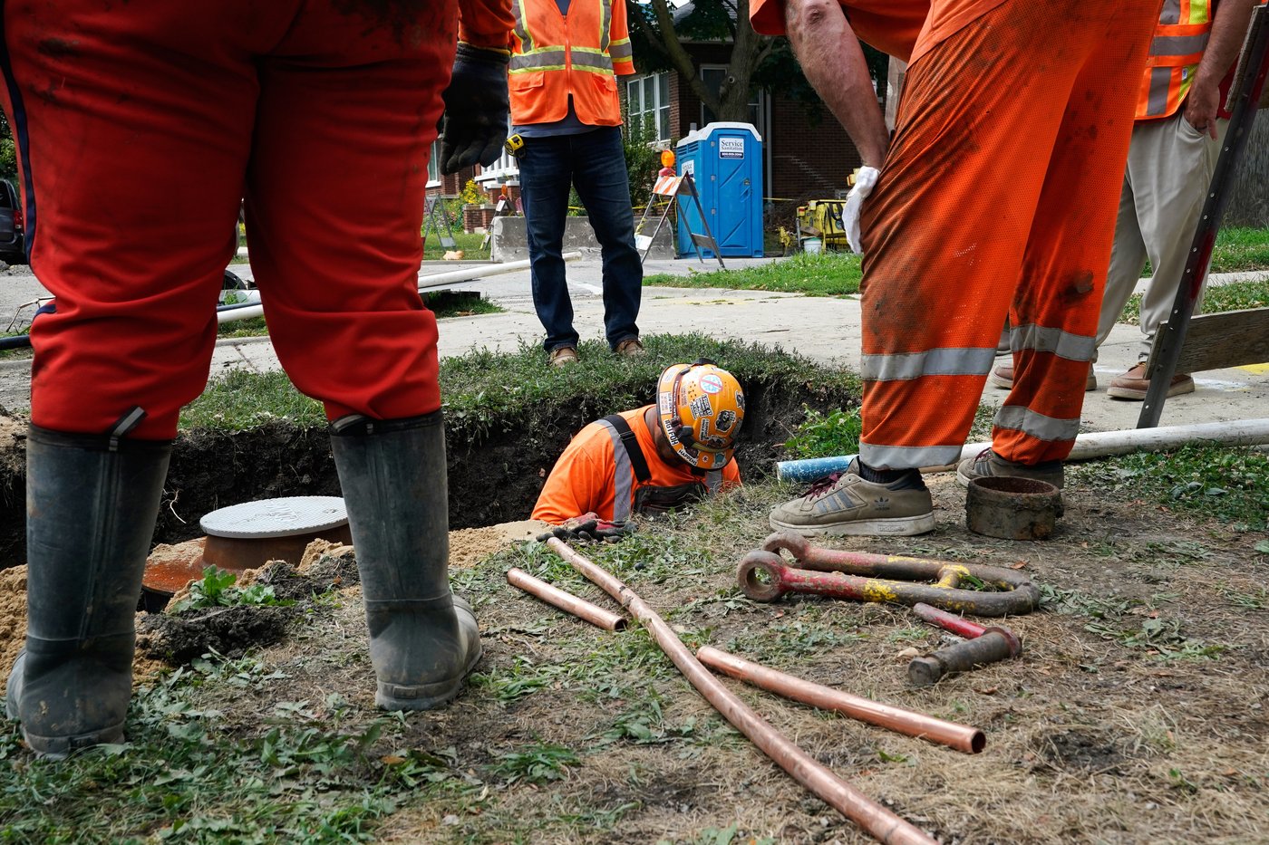 The push to remove lead pipes is on. Thousands of water systems still don’t know where theirs are | iNFOnews.ca