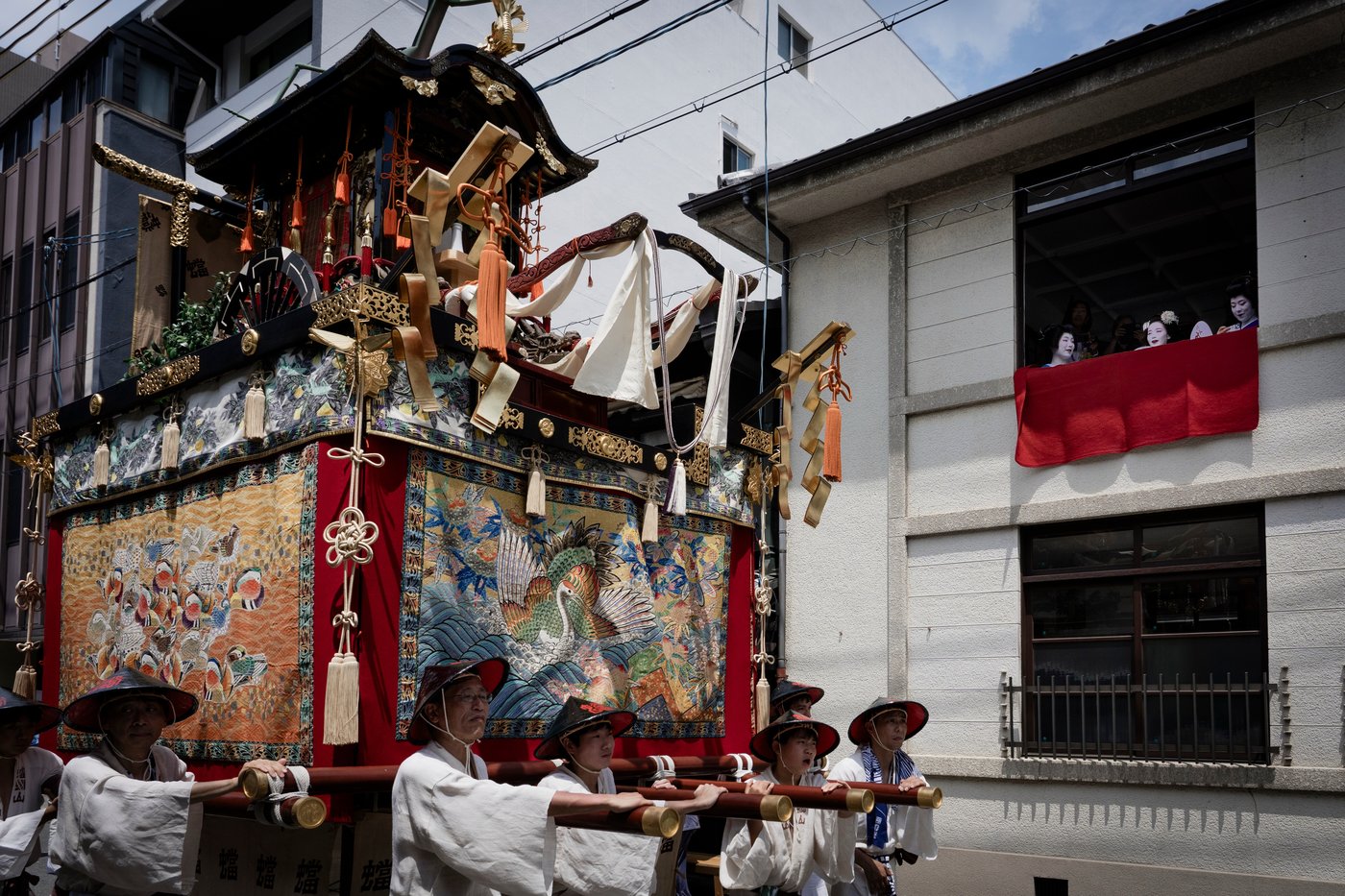 A centuries-old festival in Japan brings Shinto traditions and towering floats to the streets | iNFOnews.ca A centuries-old festival in Japan brings Shinto traditions and towering floats to the streets | iNFOnews.ca