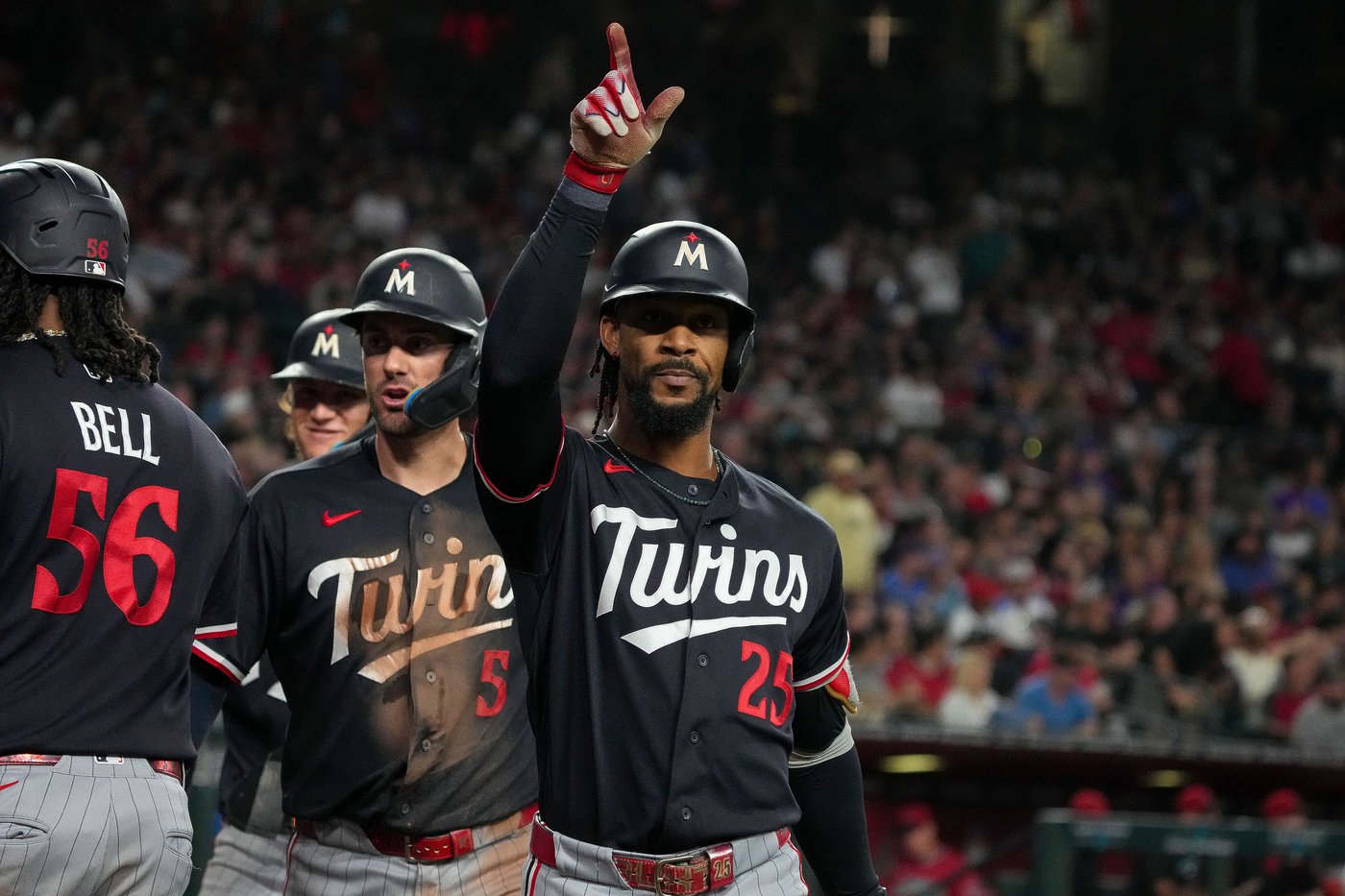 Buxton hits grand slam in Twins' 10-run 5th inning against Diamondbacks | iNFOnews.ca