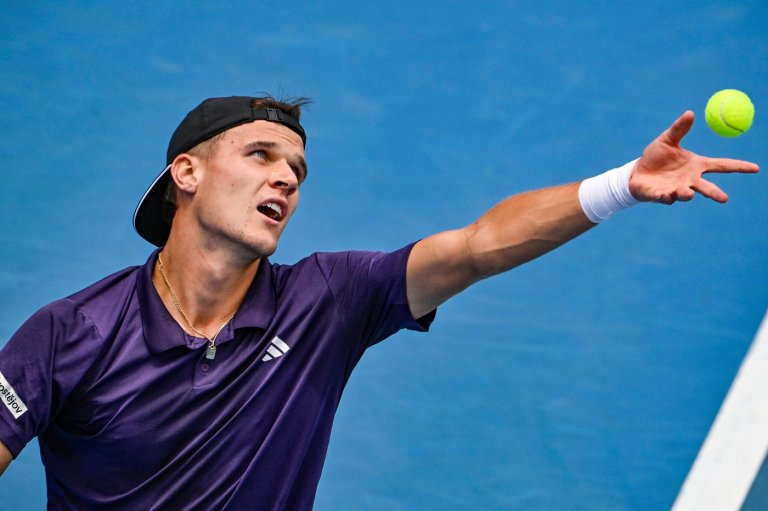Jakub Mensik heads to the Australian Open after winning the singles title in Auckland | iNFOnews.ca