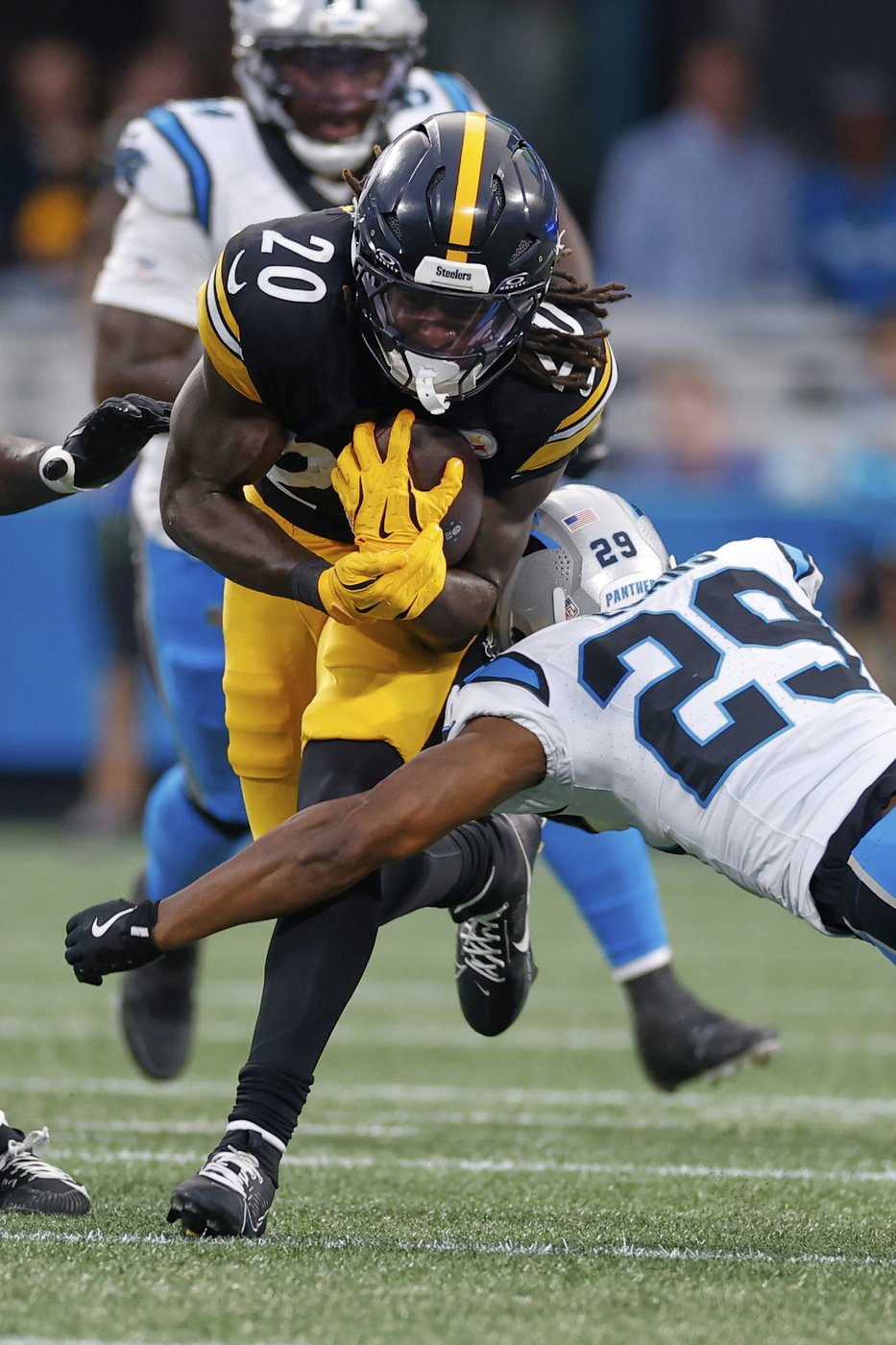 Steelers beat Panthers 19-10 in preseason finale, but lose 1st-round pick Harmon to sprained knee | iNFOnews.ca