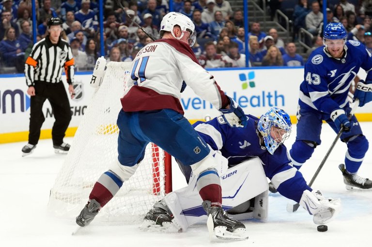 Brandon Hagel scores winner as Lightning beat Avalanche 4-2 | iNFOnews.ca