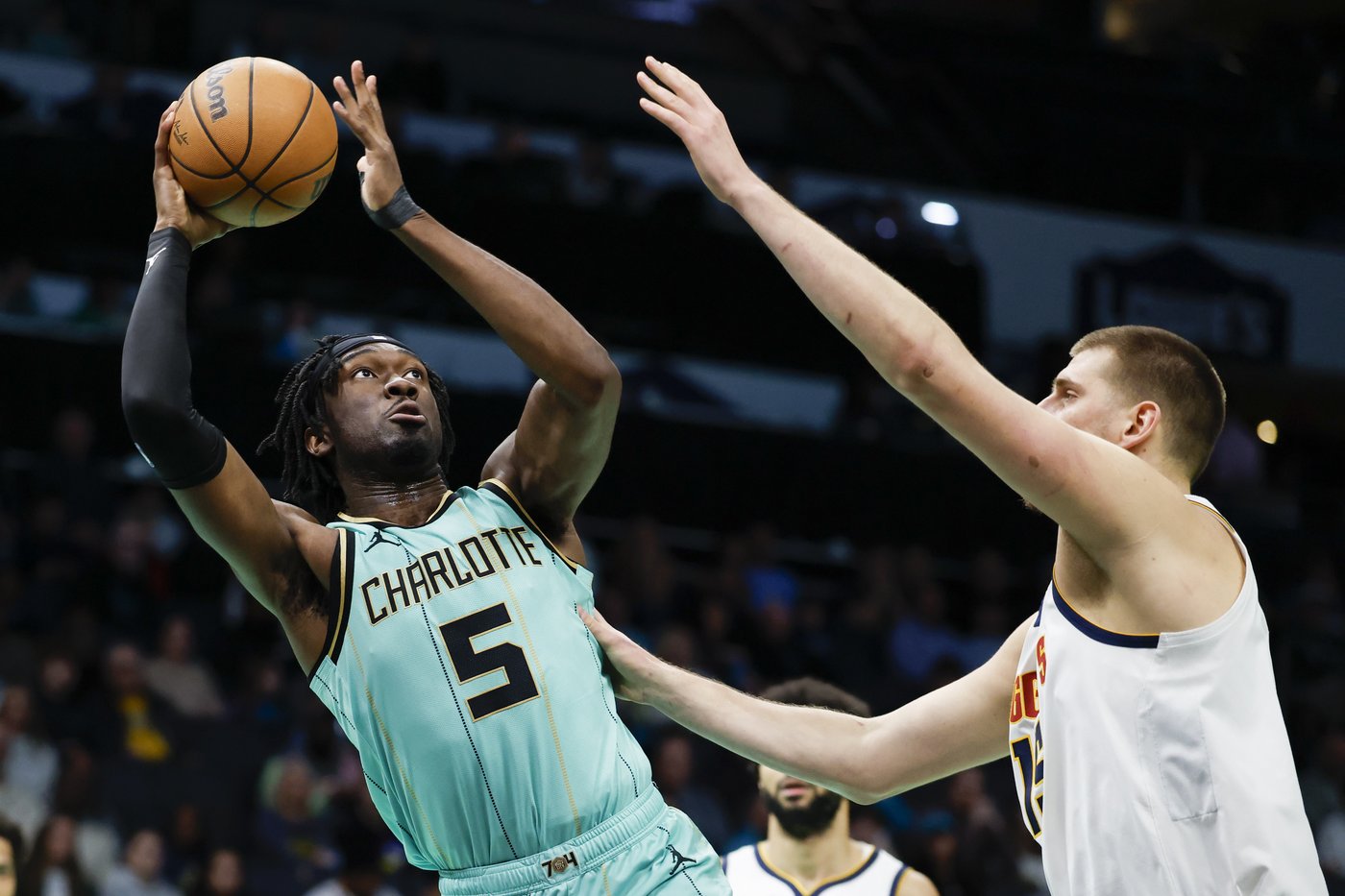 Lakers' trade for Hornets center Mark Williams rescinded after failed physical, AP source says | iNFOnews.ca Lakers' trade for Hornets center Mark Williams rescinded after failed physical, AP source says | iNFOnews.ca