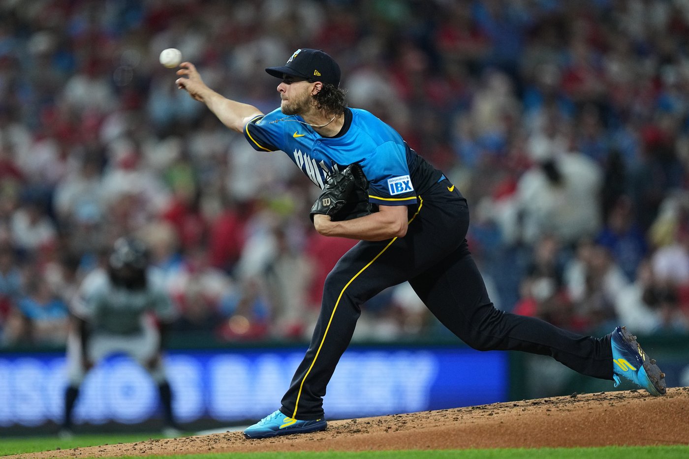 Aaron Nola shakes off miserable season and stakes his claim for spot in Phillies' playoff rotation | iNFOnews.ca