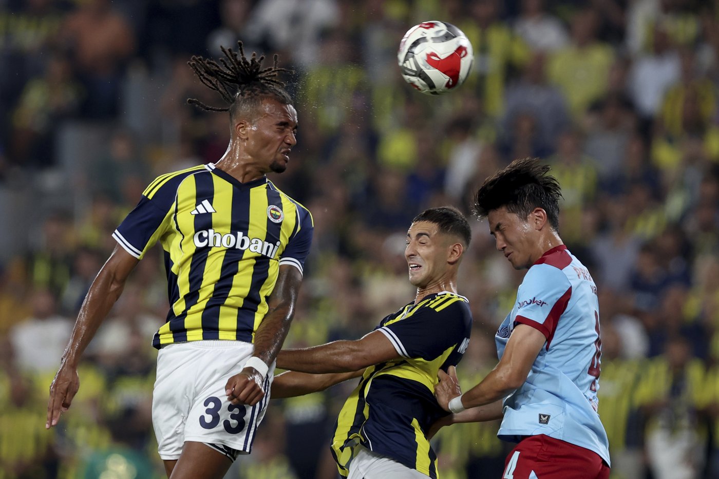 Mourinho's Fenerbahce rallies with 5 goals to beat Feyenoord in Champions League qualifying | iNFOnews.ca