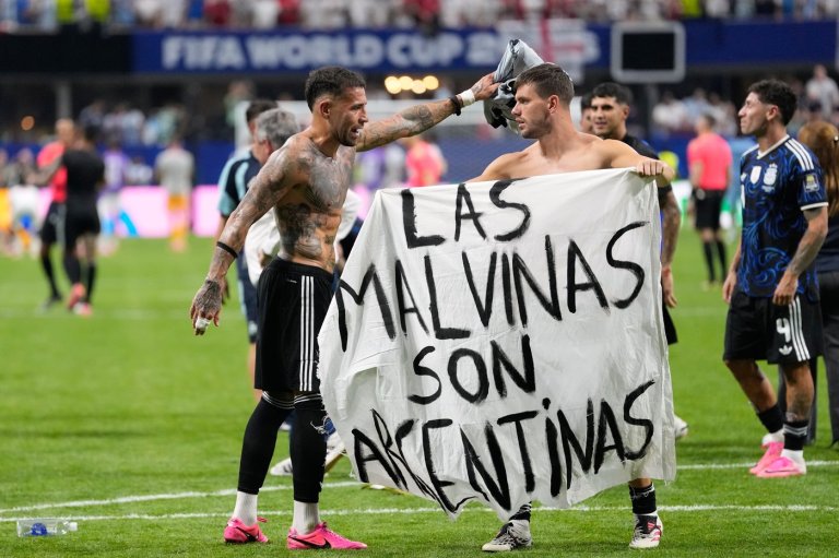 UK urges FIFA to investigate Argentina over Falklands banner at World Cup | iNFOnews.ca
