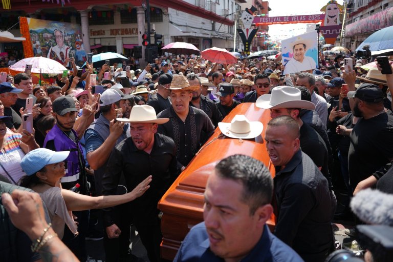 Mexican mayor killed during Day of the Dead celebrations | iNFOnews.ca Mexican mayor killed during Day of the Dead celebrations | iNFOnews.ca