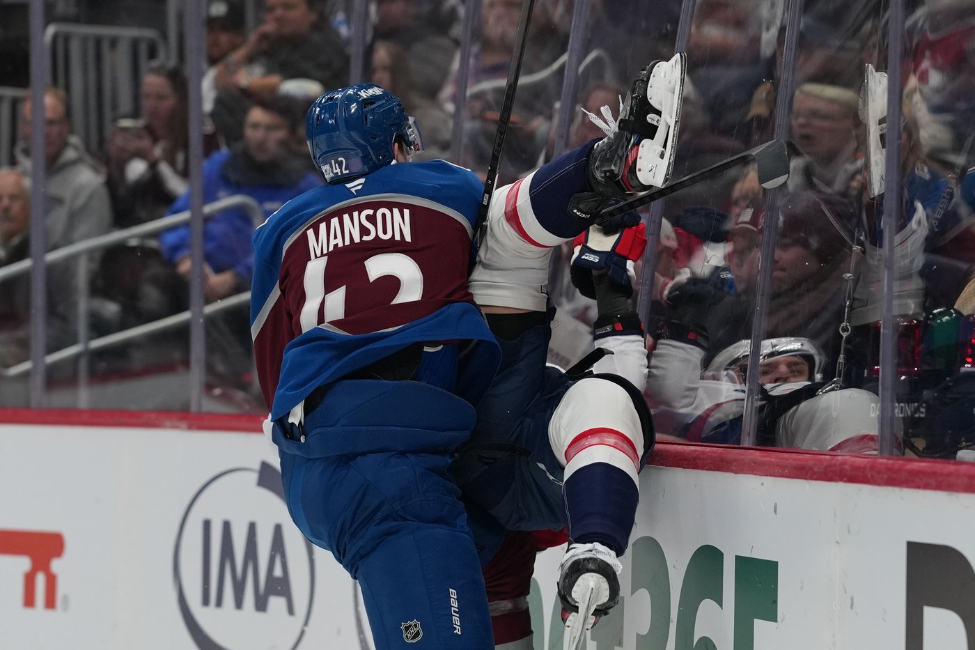 MacKinnon has 2 goals and an assist to reach 1,100 points, Avs beat Capitals 5-2 | iNFOnews.ca MacKinnon has 2 goals and an assist to reach 1,100 points, Avs beat Capitals 5-2 | iNFOnews.ca