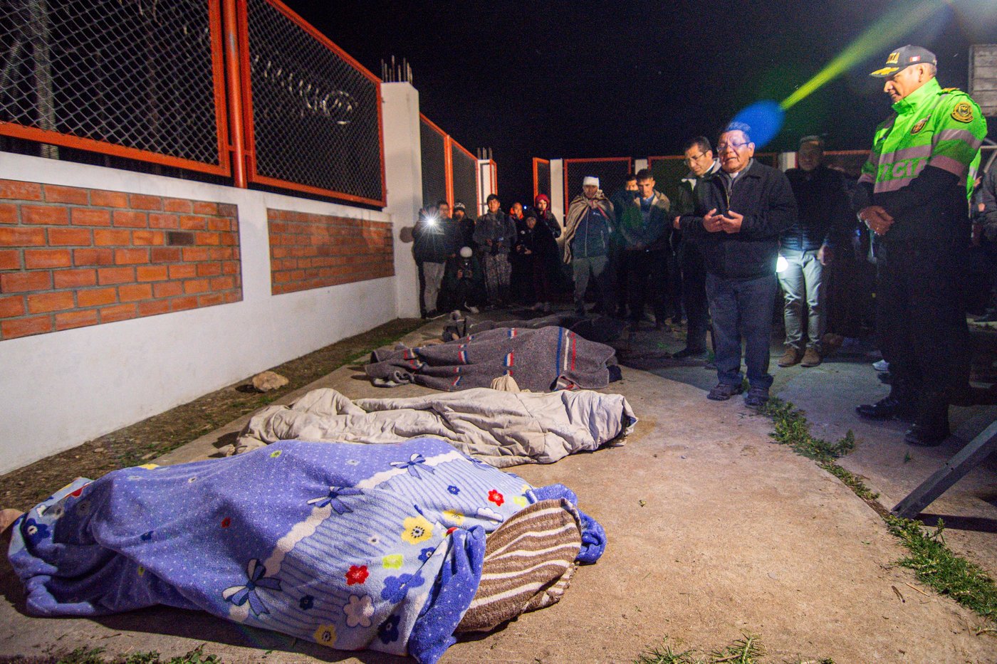 5.5 magnitude earthquake hits Peru's Andes region and kills at least 6 people | iNFOnews.ca 5.5 magnitude earthquake hits Peru's Andes region and kills at least 6 people | iNFOnews.ca