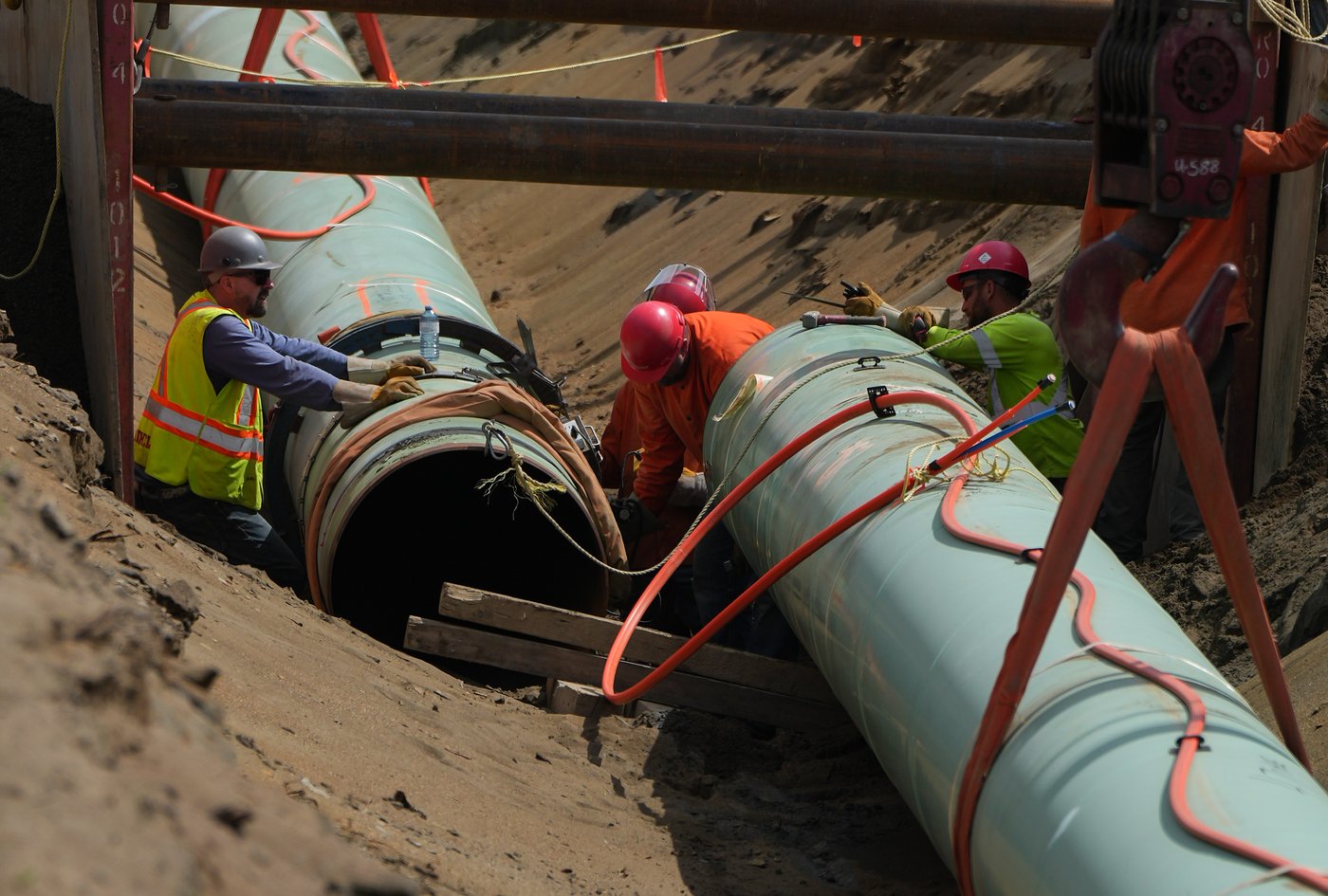 Who are the partners behind a proposed new West Coast oil pipeline? | iNFOnews.ca