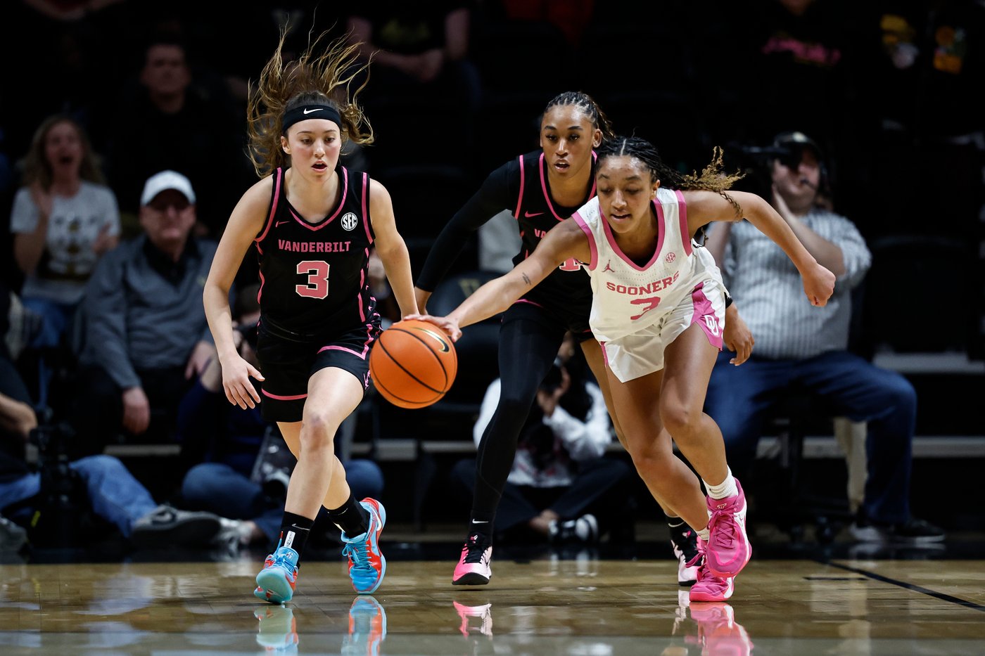 Mikayla Blakes scores 34 in No. 5 Vanderbilt women's dominant win over No. 10 Oklahoma | iNFOnews.ca Mikayla Blakes scores 34 in No. 5 Vanderbilt women's dominant win over No. 10 Oklahoma | iNFOnews.ca