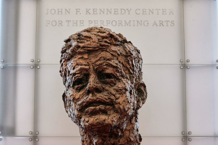 Kennedy Center head warns staff of cuts and 'skeletal' staffing during renovation closure | iNFOnews.ca